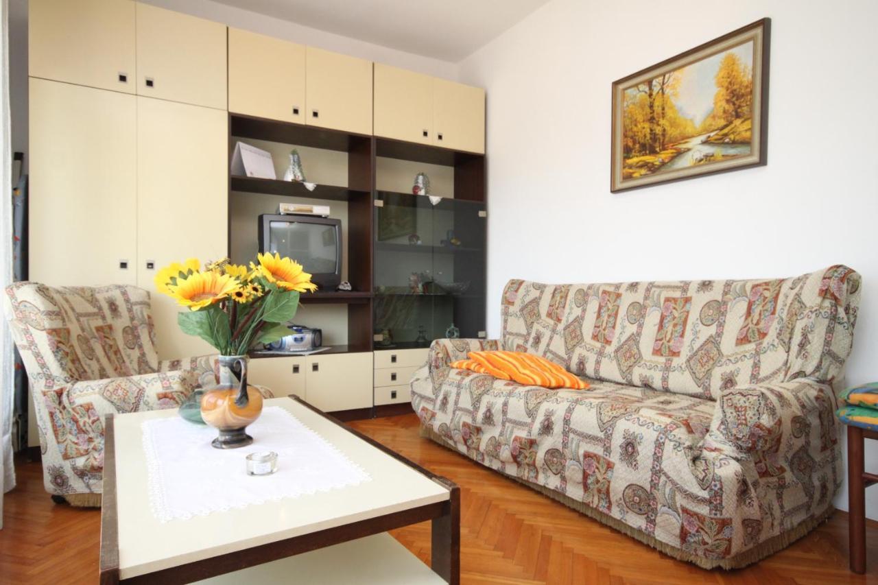 Apartments With A Parking Space Umag - 7066 المظهر الخارجي الصورة