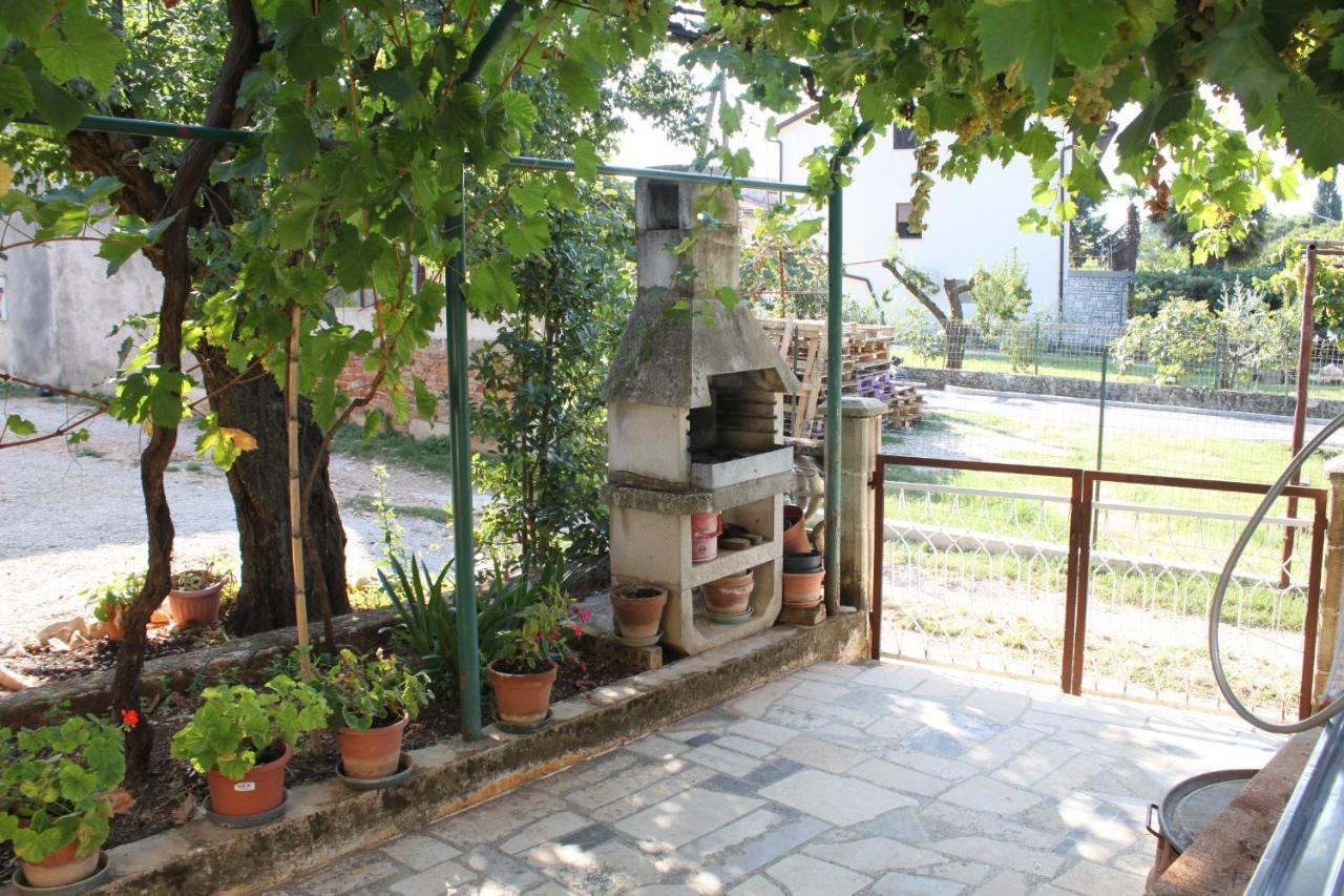Apartments With A Parking Space Umag - 7066 المظهر الخارجي الصورة