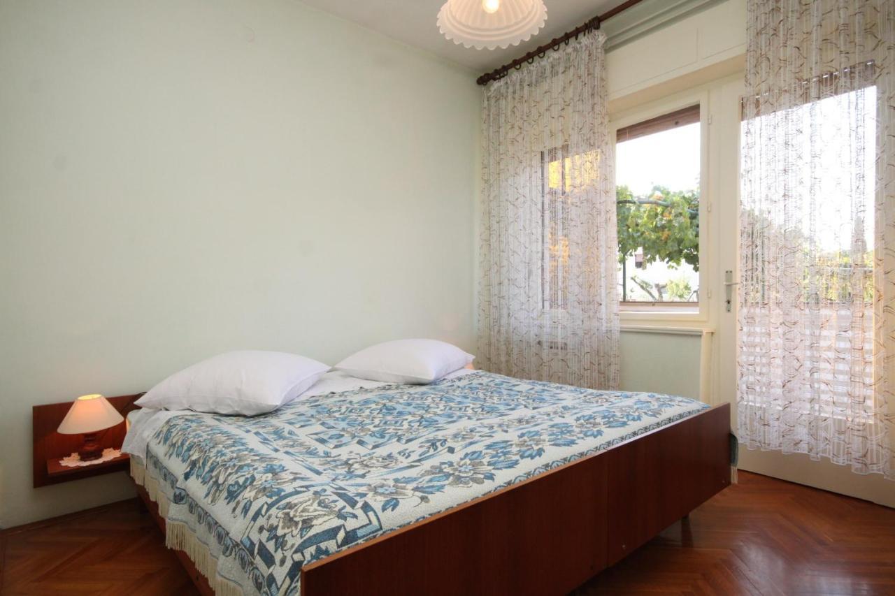 Apartments With A Parking Space Umag - 7066 المظهر الخارجي الصورة