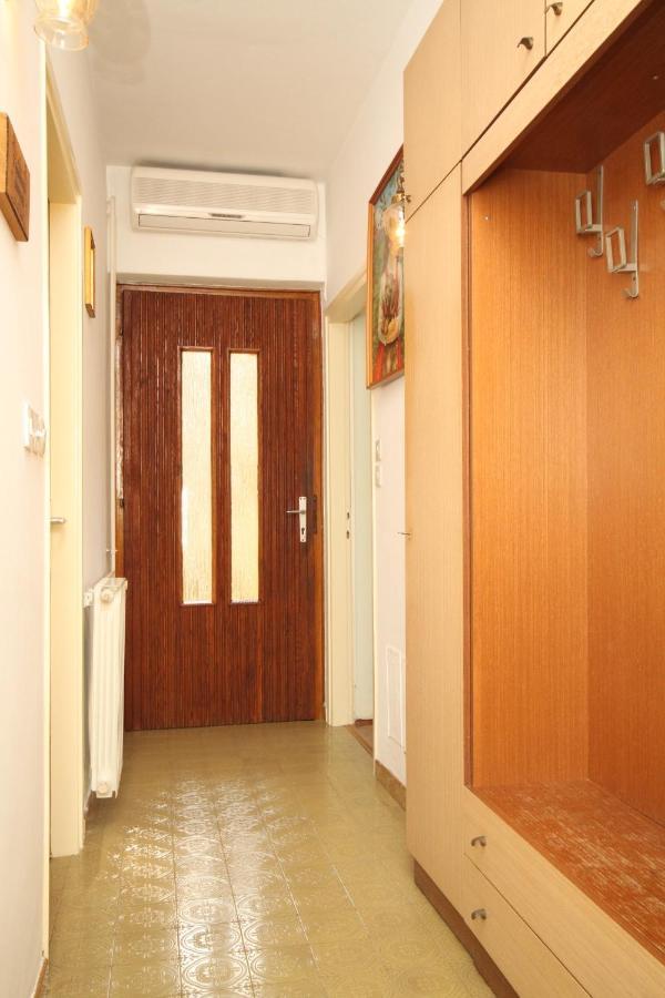 Apartments With A Parking Space Umag - 7066 المظهر الخارجي الصورة